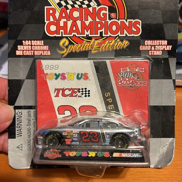 Toys R Us Special Edition NASCAR 1 of 9,999 1999 Edition from Racing Champions - Picture 4 of 5